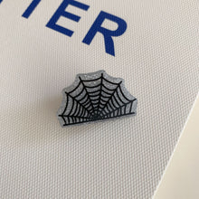 Spider Web Acrylic Hair Clips, Creepy-Cute Hairwear Suitable for Halloween and Christmas Events