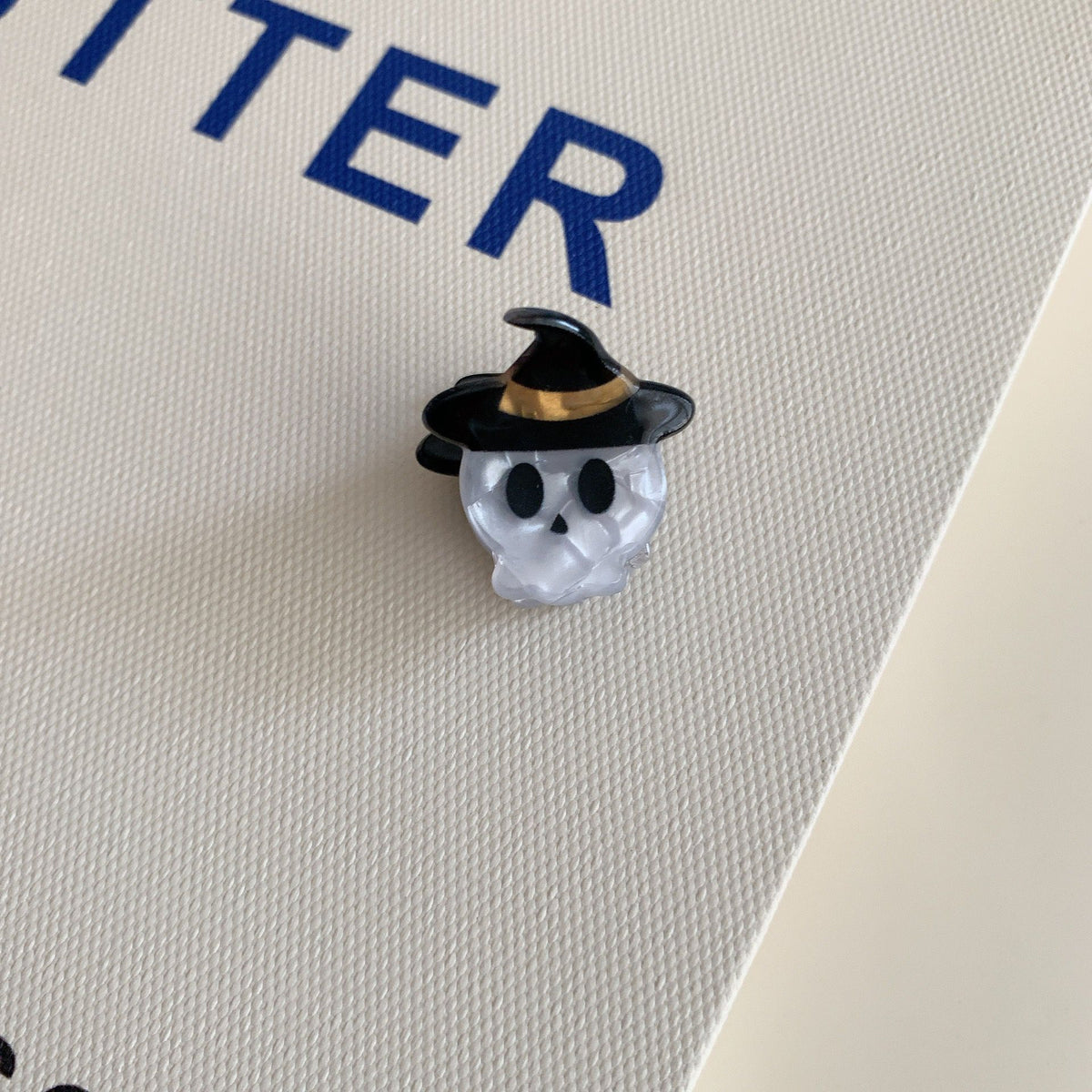 Skull & Witch Hat Combined Hair Barrettes, Vintage Gothic Clips for Halloween and Christmas Occasions