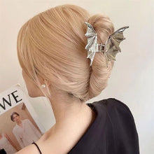Halloween & Christmas Gun Black Spider With Pearl Hair Claw, Luxury Alloy Hair Clip For Festive Occasions