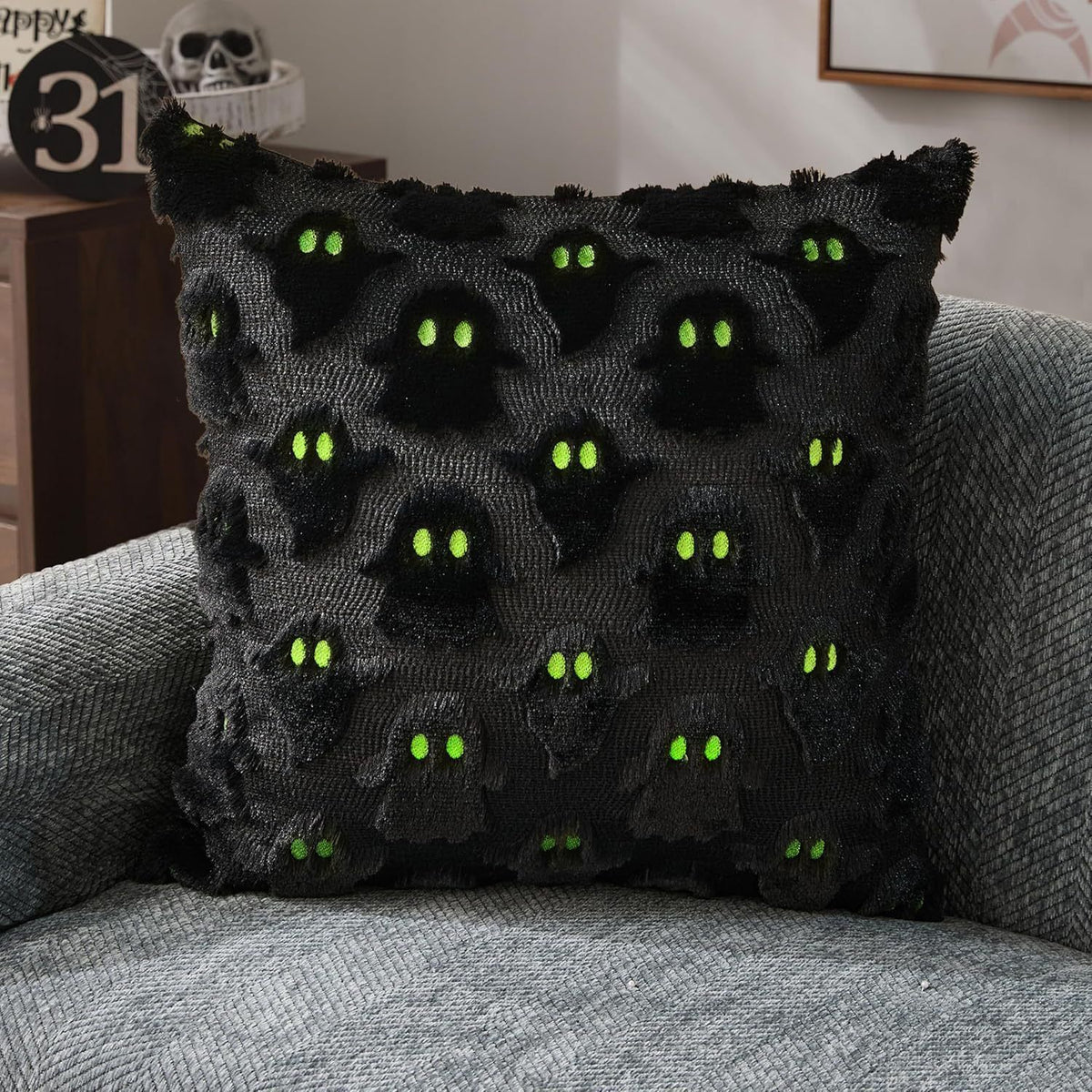 2PCS Short Plush Cushion Cover For Halloween Party Decoration, Green Spectre Design Pillow Shell, Home Indoor Festive Ornament, 45x45cm, Pillow Insert Not Included