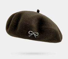 Wool‑Blend Bow Decor Beret Hat, Coffee Tone, Adjustable 56‑58cm, Christmas & Halloween Warm Party Headwear, Romantic Painter Cap, Women Holiday Gift