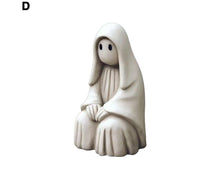 Spooky Ghost Garden Sculpture Halloween Ornament - D