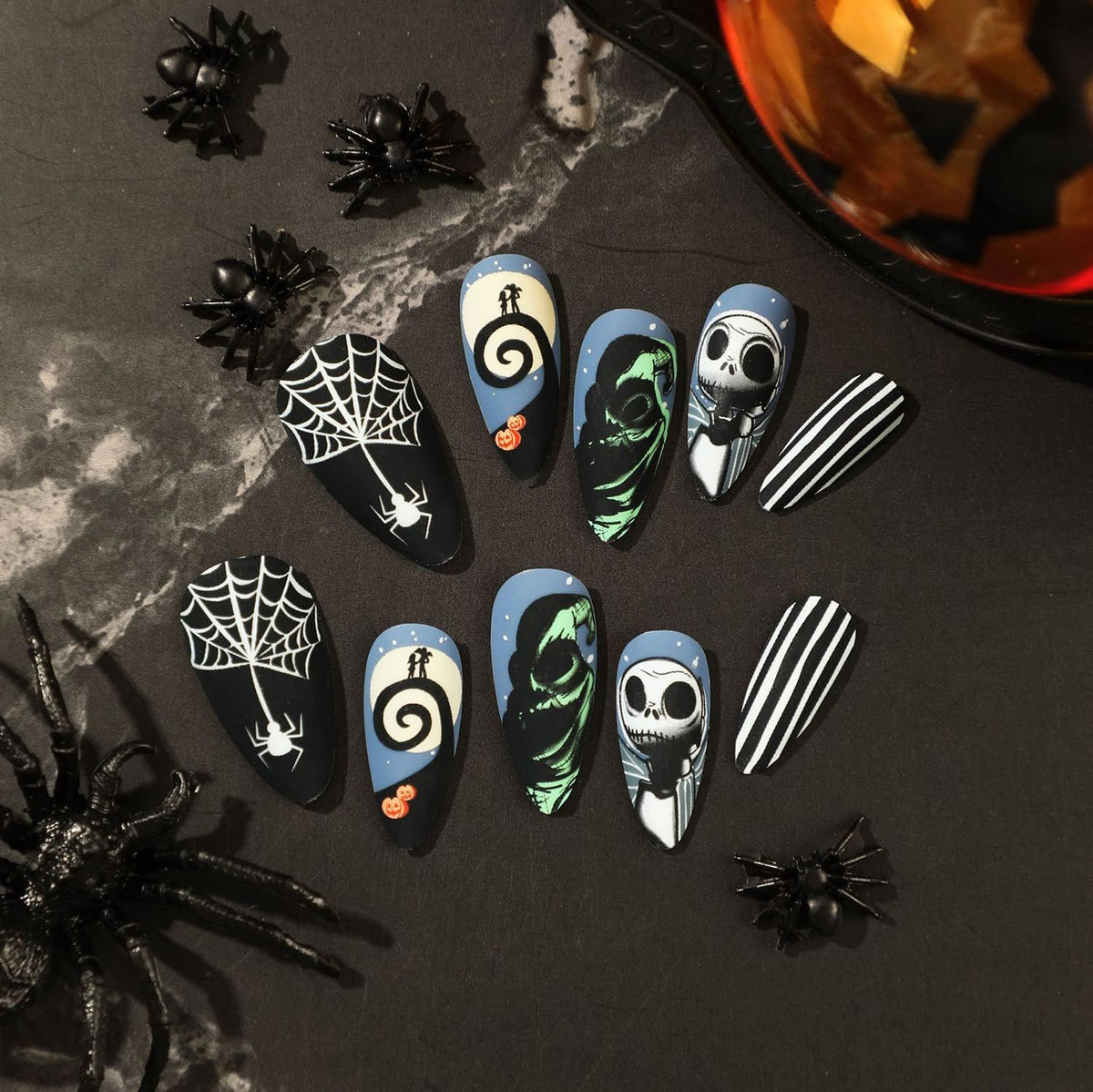 24pcsSpooky Nightmare Fake Nails for Halloween Parties & Themed Events (Black)